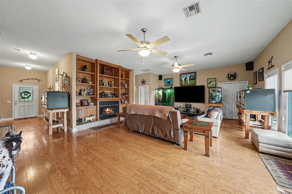 36304 Tomkow Lane Dade City FL 33523