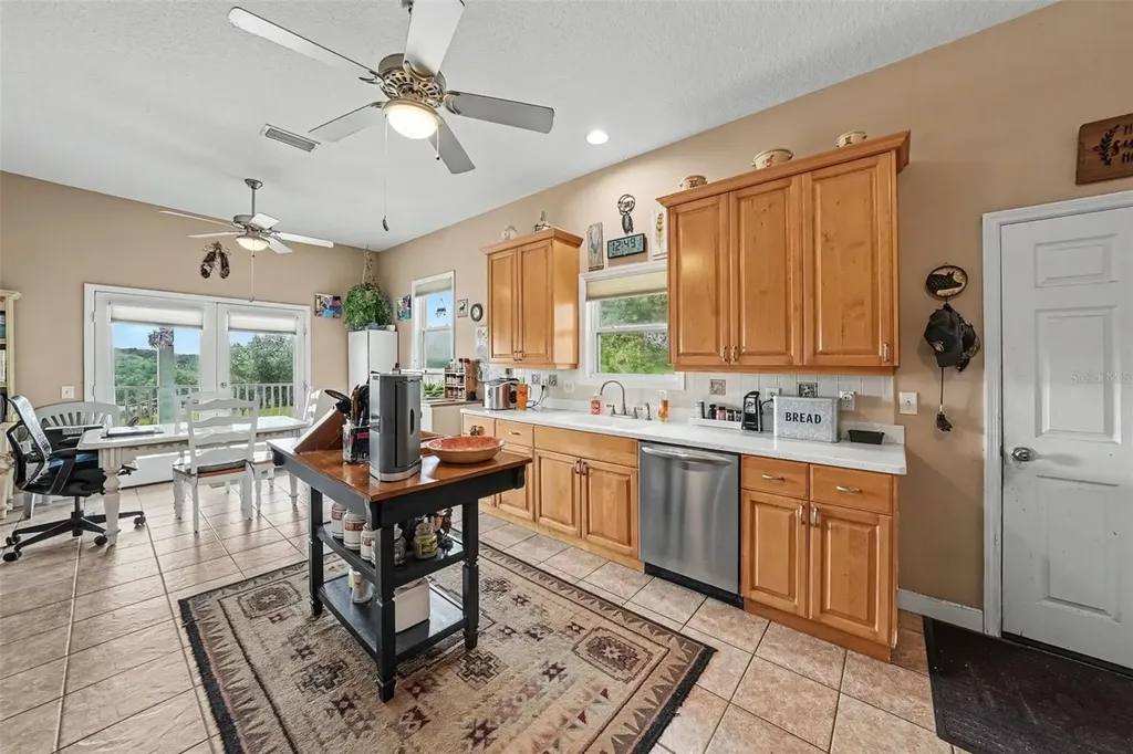 36304 Tomkow Lane Dade City FL 33523