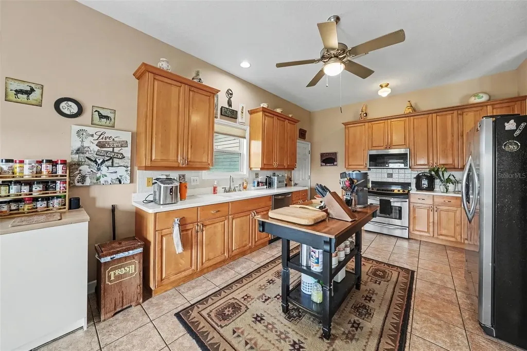 36304 Tomkow Lane Dade City FL 33523