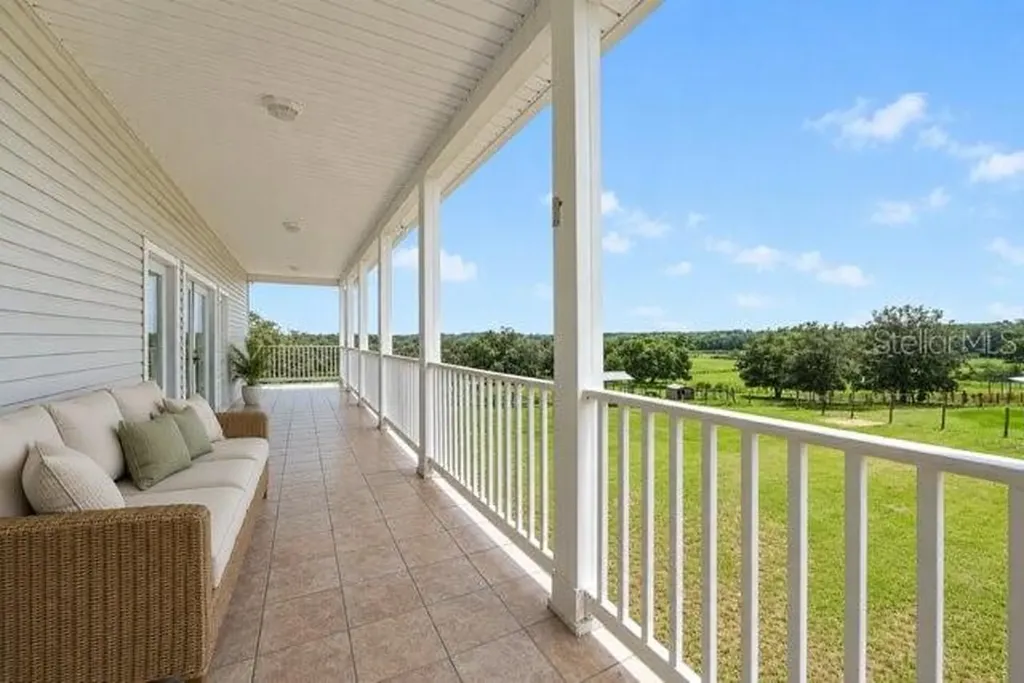 36304 Tomkow Lane Dade City FL 33523