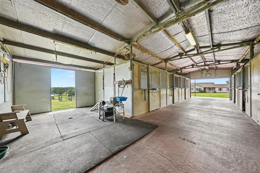 36304 Tomkow Lane Dade City FL 33523