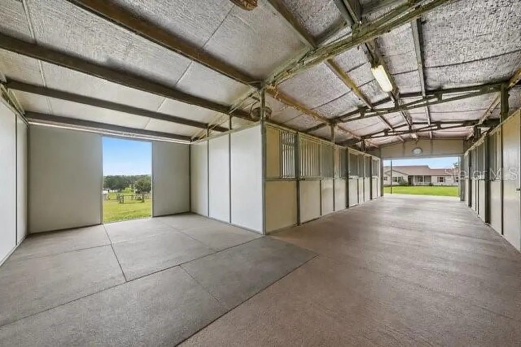 36304 Tomkow Lane Dade City FL 33523