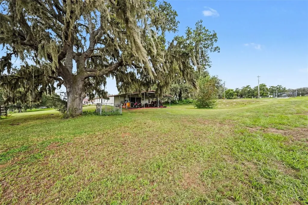 36304 Tomkow Lane Dade City FL 33523