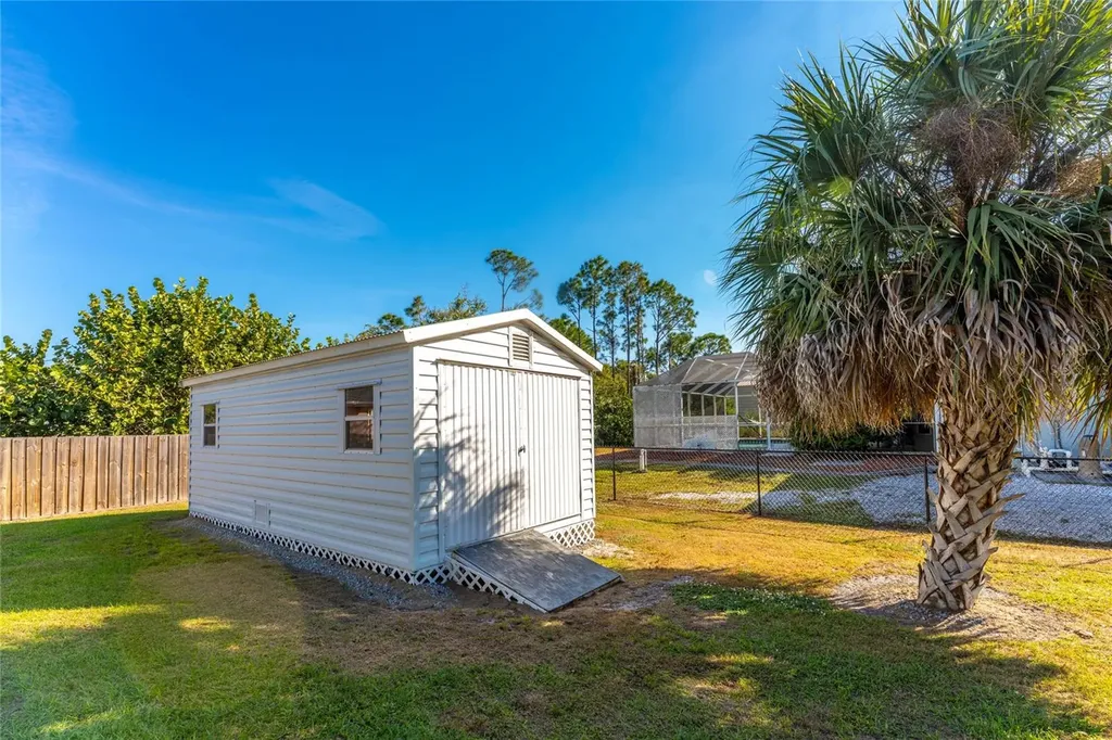 23387 Cedarton Avenue Punta Gorda FL 33980