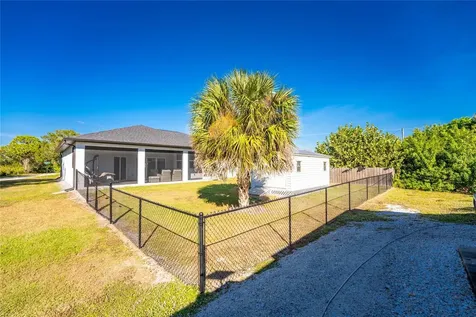 23387 Cedarton Avenue Punta Gorda FL 33980