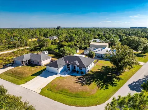23387 Cedarton Avenue Punta Gorda FL 33980