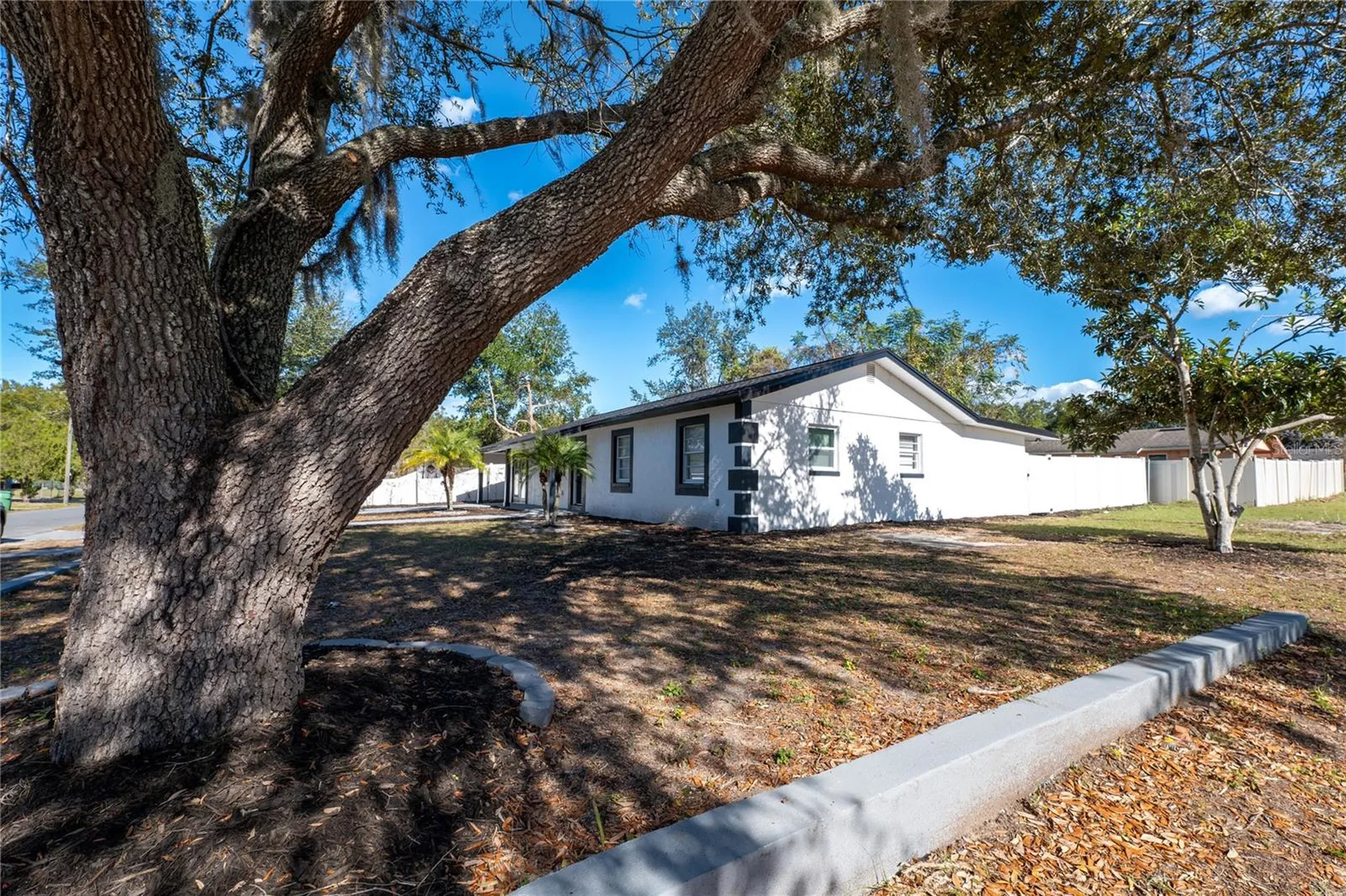 5248 King Street Zephyrhills FL 33542
