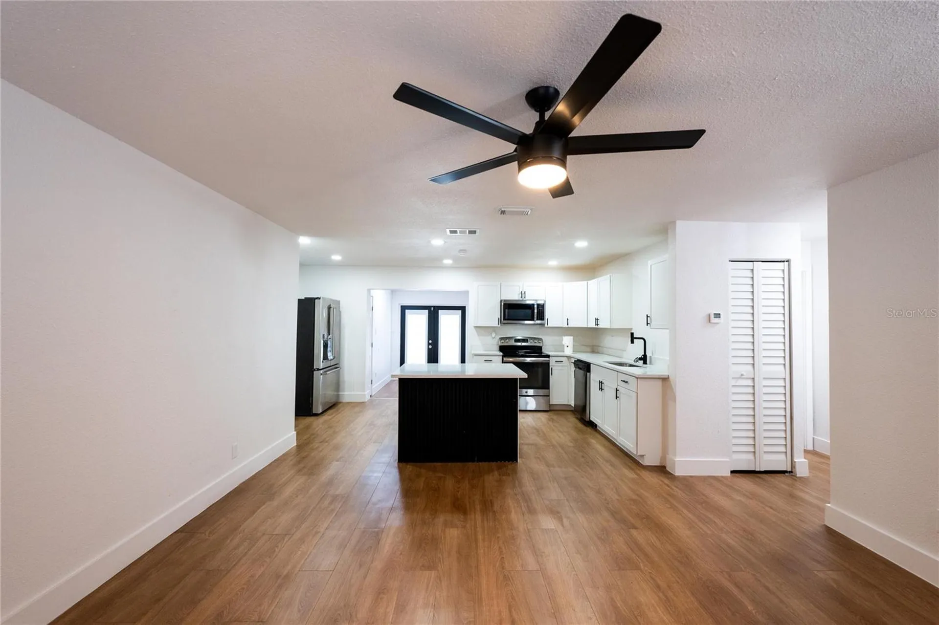 5248 King Street Zephyrhills FL 33542