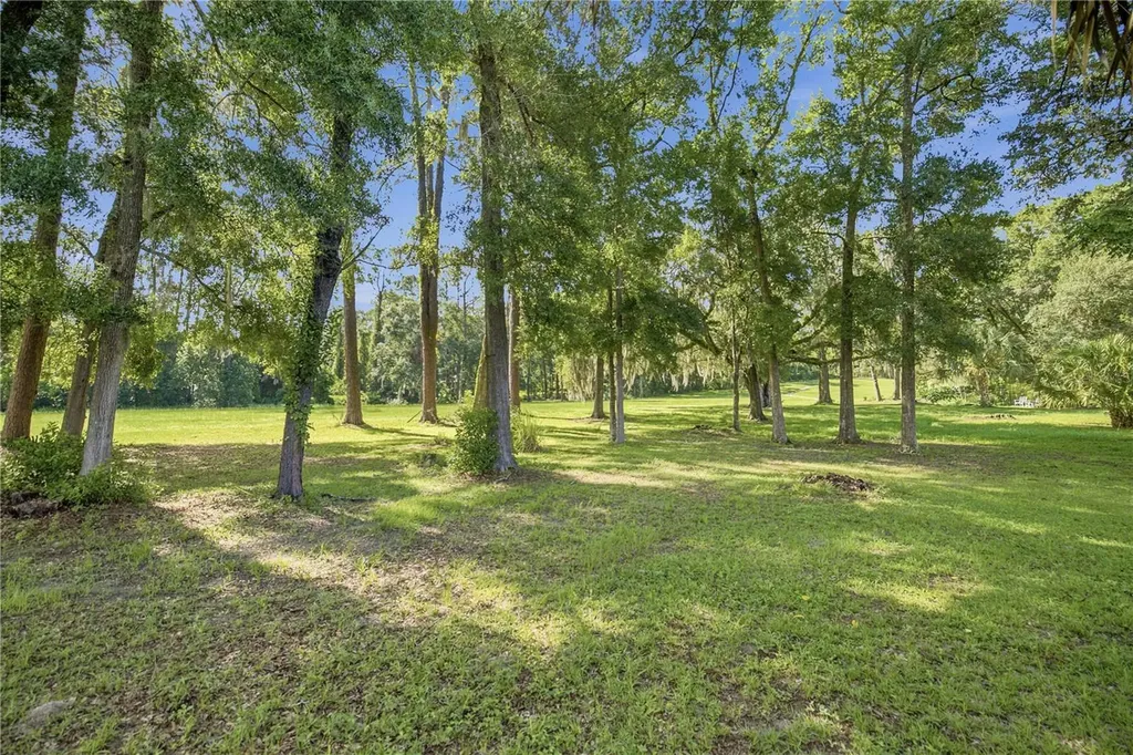8939 SW 194th Court Dunnellon FL 34432