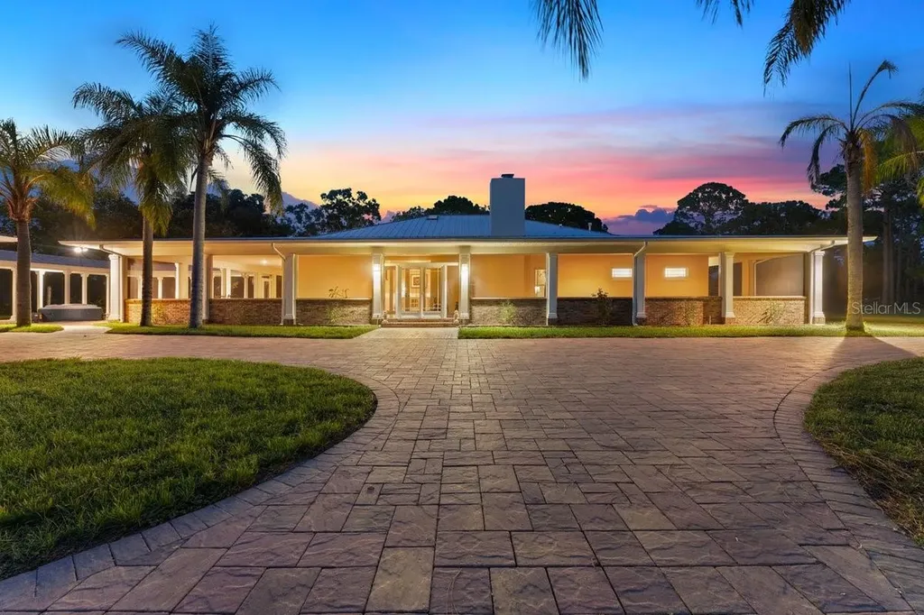 2659 Pioneer Trail New Smyrna Beach FL 32168