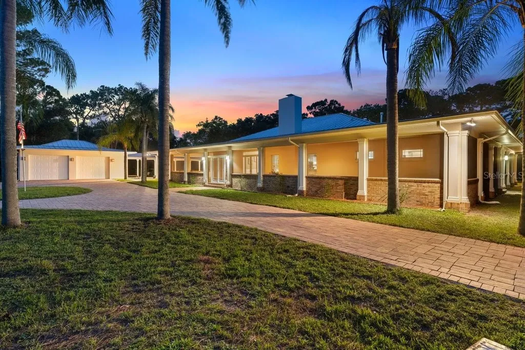 2659 Pioneer Trail New Smyrna Beach FL 32168