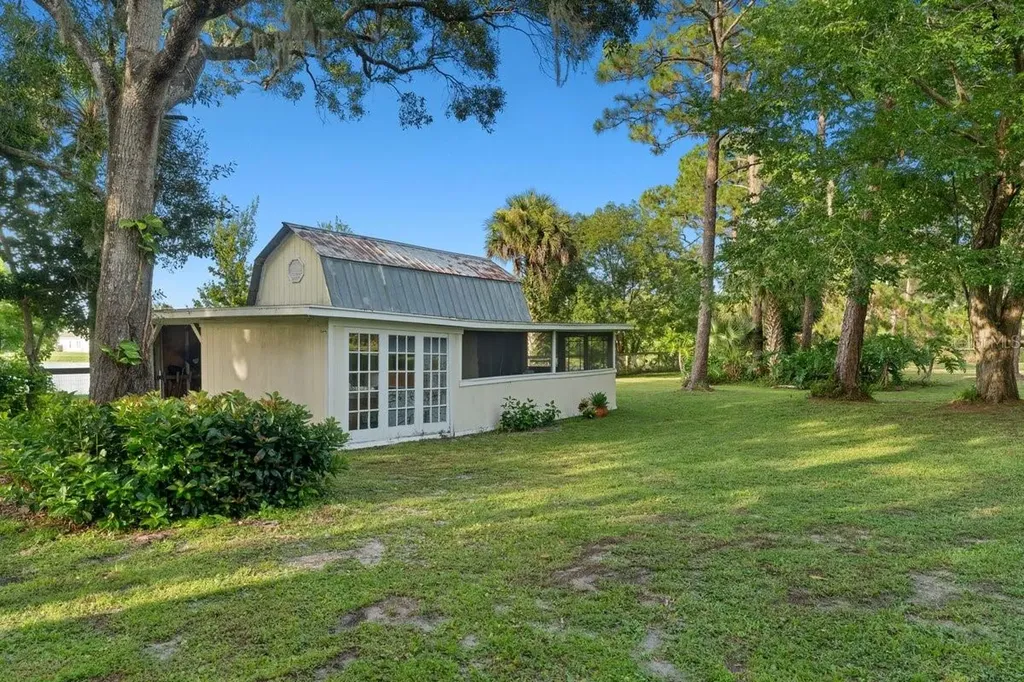 2659 Pioneer Trail New Smyrna Beach FL 32168