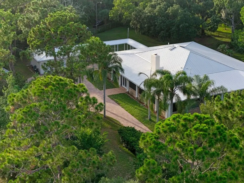 2659 Pioneer Trail New Smyrna Beach FL 32168