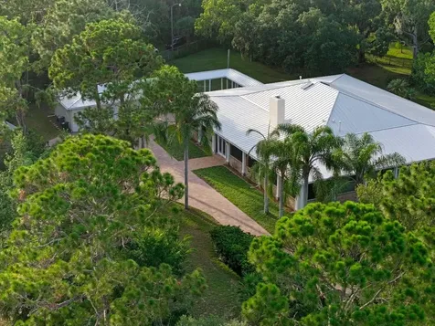 2659 Pioneer Trail New Smyrna Beach FL 32168