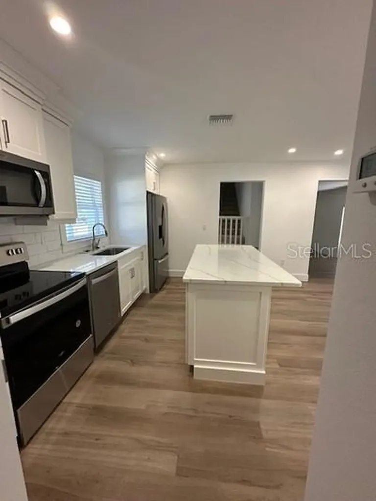 8422 NW 2nd Street Ocala FL 34482