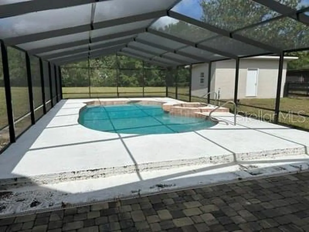 8422 NW 2nd Street Ocala FL 34482