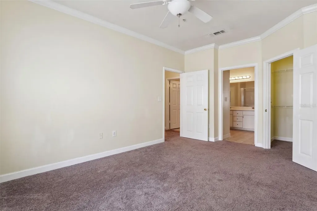 18332 Bridle Club Drive Tampa FL 33647