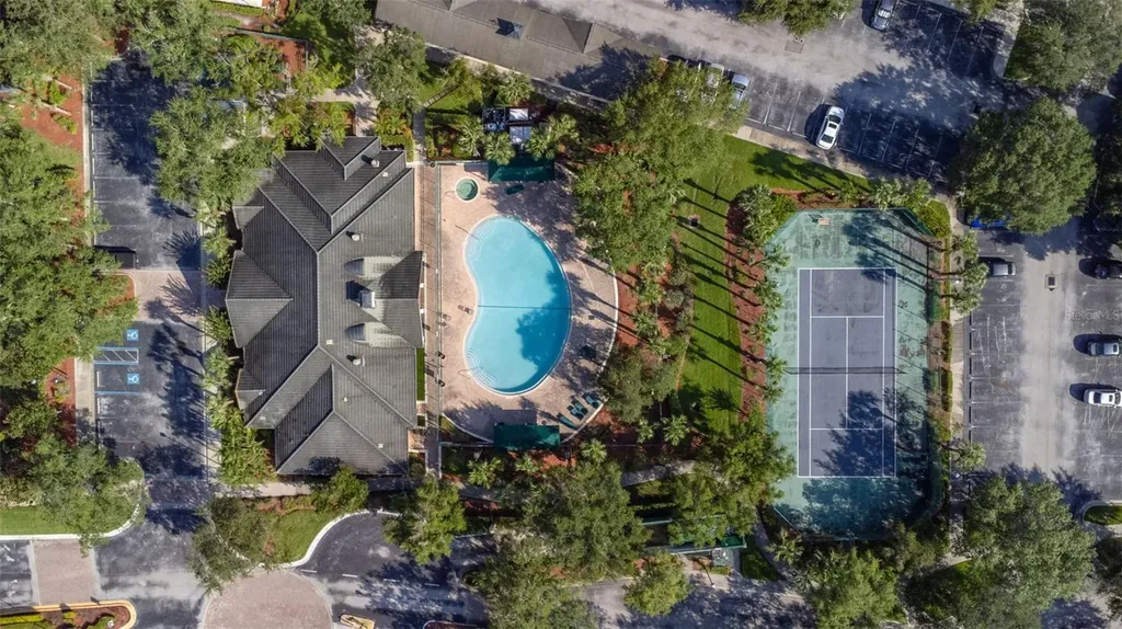 18332 Bridle Club Drive Tampa FL 33647