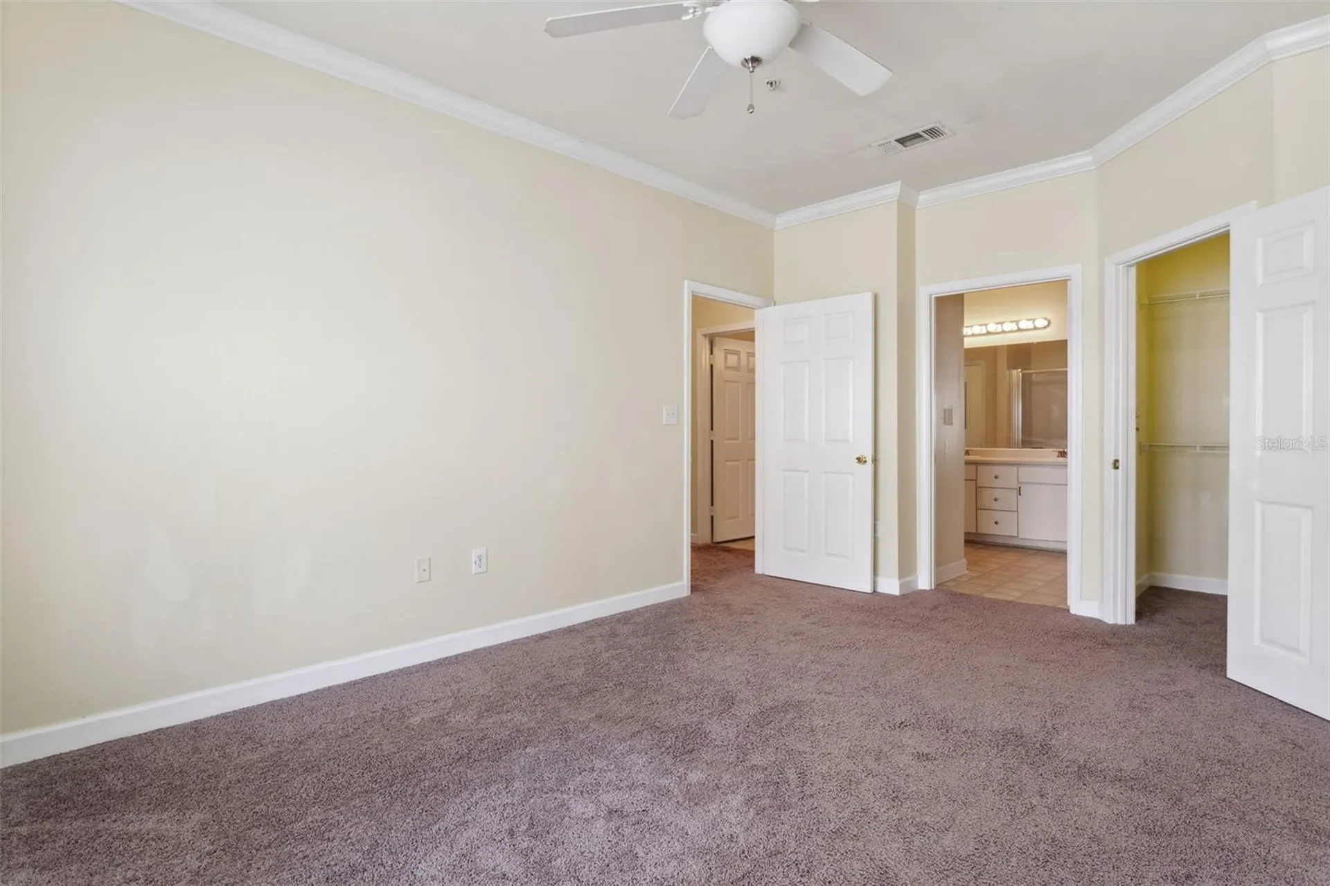 18332 Bridle Club Drive Tampa FL 33647