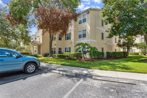 18332 Bridle Club Drive Tampa FL 33647