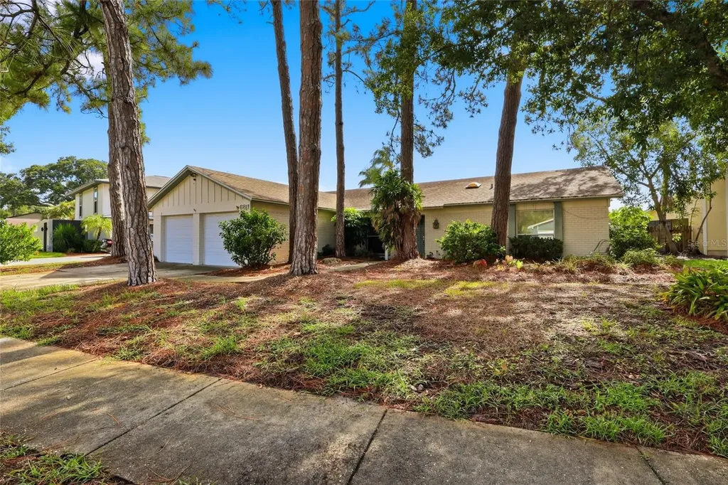 6811 Twelve Oaks Boulevard Tampa FL 33624