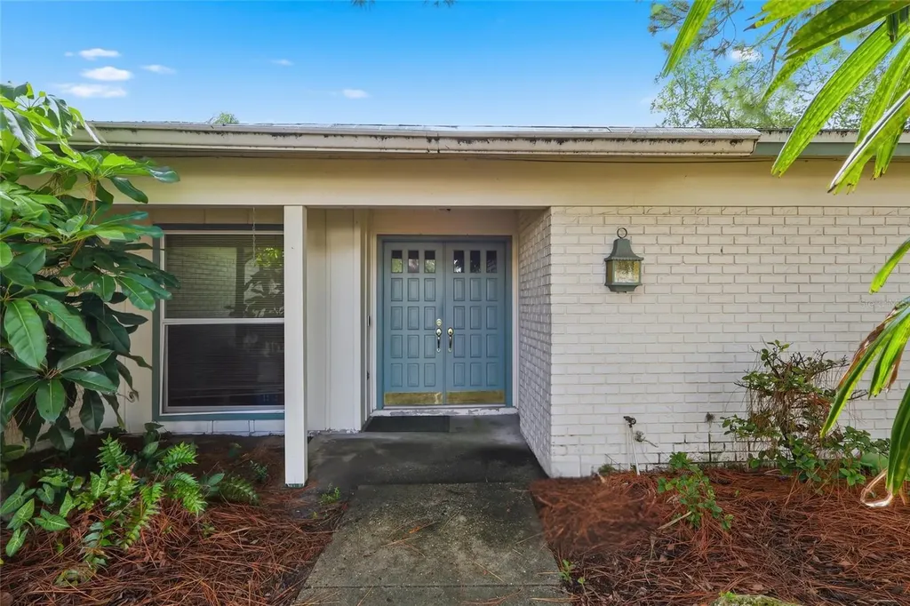 6811 Twelve Oaks Boulevard Tampa FL 33624