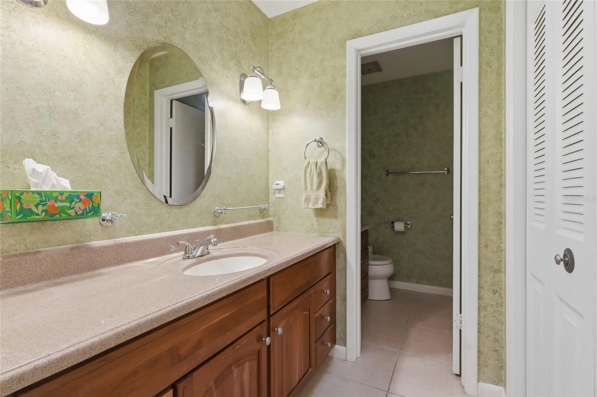 6811 Twelve Oaks Boulevard Tampa FL 33624