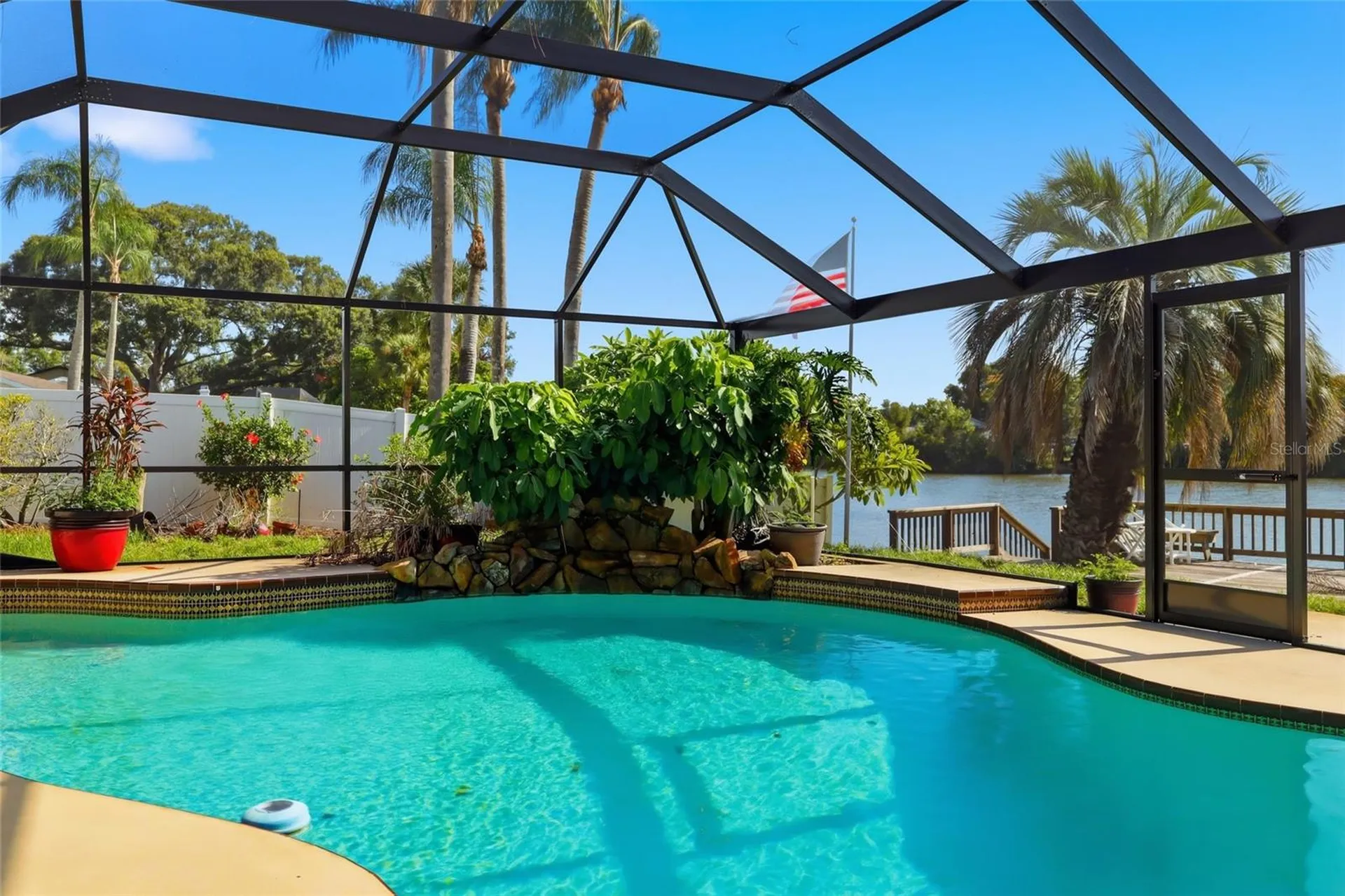 6811 Twelve Oaks Boulevard Tampa FL 33624