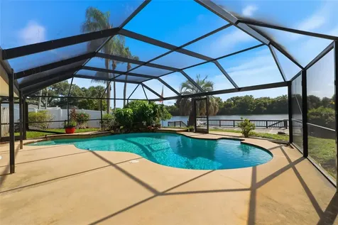 6811 Twelve Oaks Boulevard Tampa FL 33624