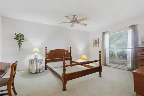 6811 Twelve Oaks Boulevard Tampa FL 33624
