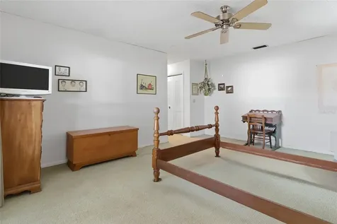 6811 Twelve Oaks Boulevard Tampa FL 33624