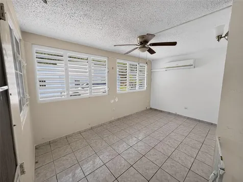Bayamon PR 00956