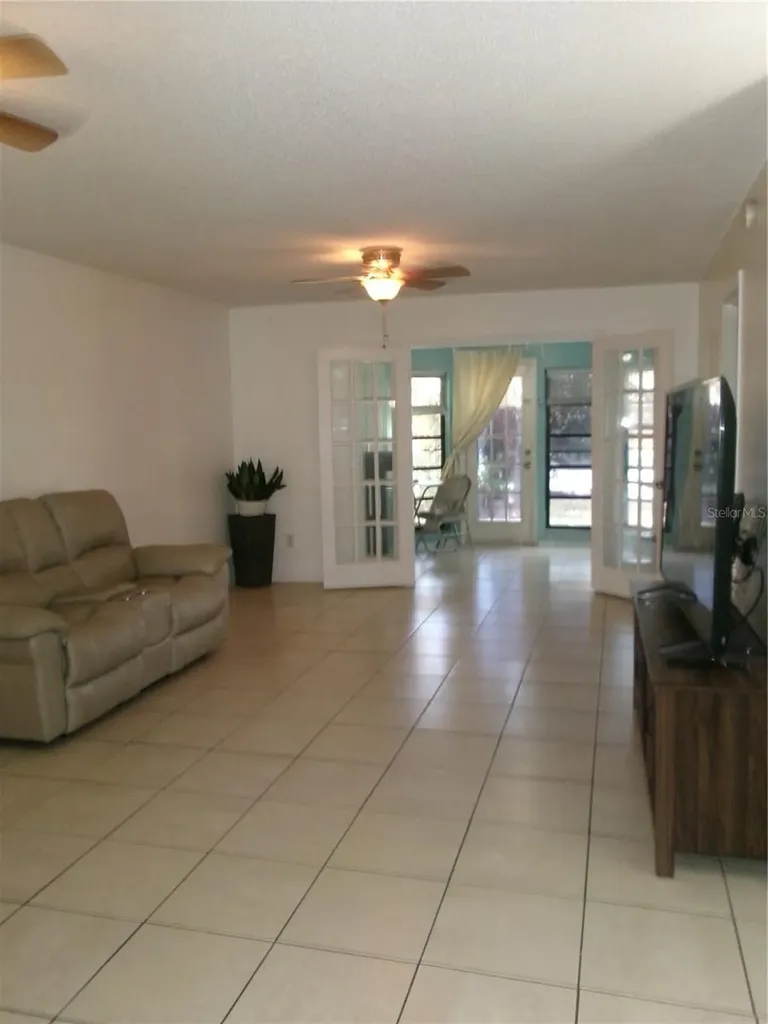 4324 Middlebrook Road Orlando FL 32811