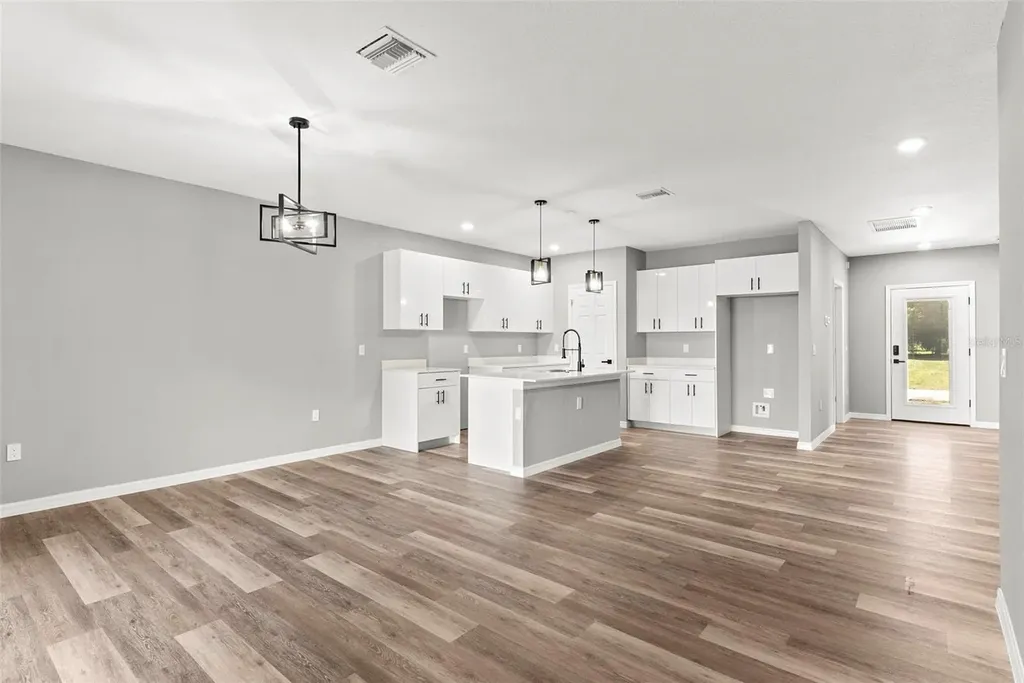 110 Friendly Circle Sebring FL 33876