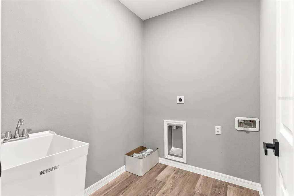 110 Friendly Circle Sebring FL 33876