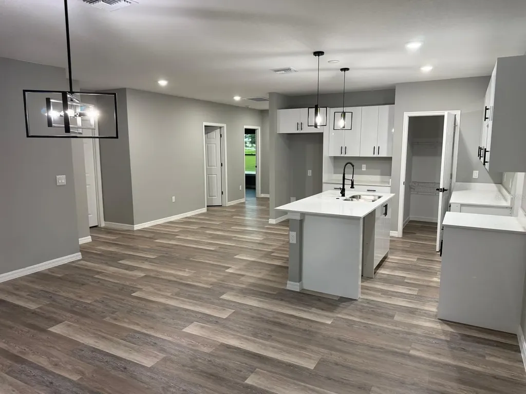110 Friendly Circle Sebring FL 33876