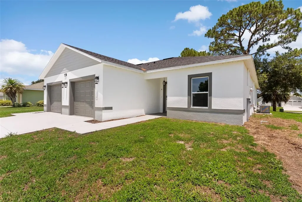 110 Friendly Circle Sebring FL 33876
