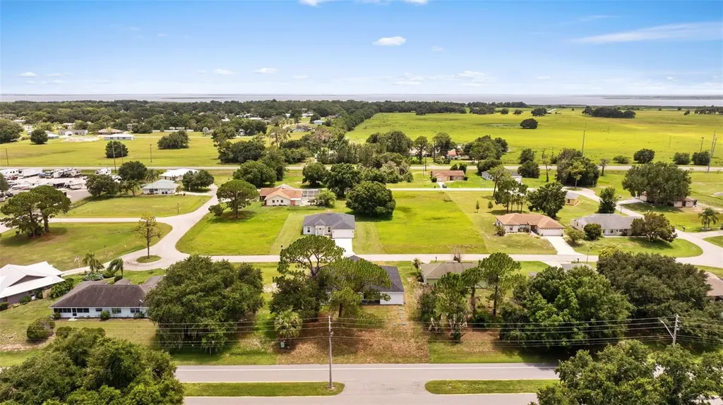 110 Friendly Circle Sebring FL 33876