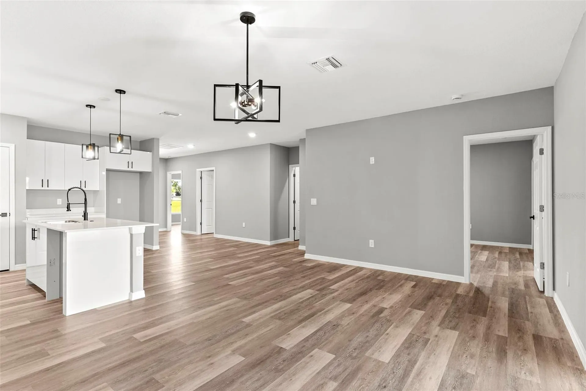 110 Friendly Circle Sebring FL 33876