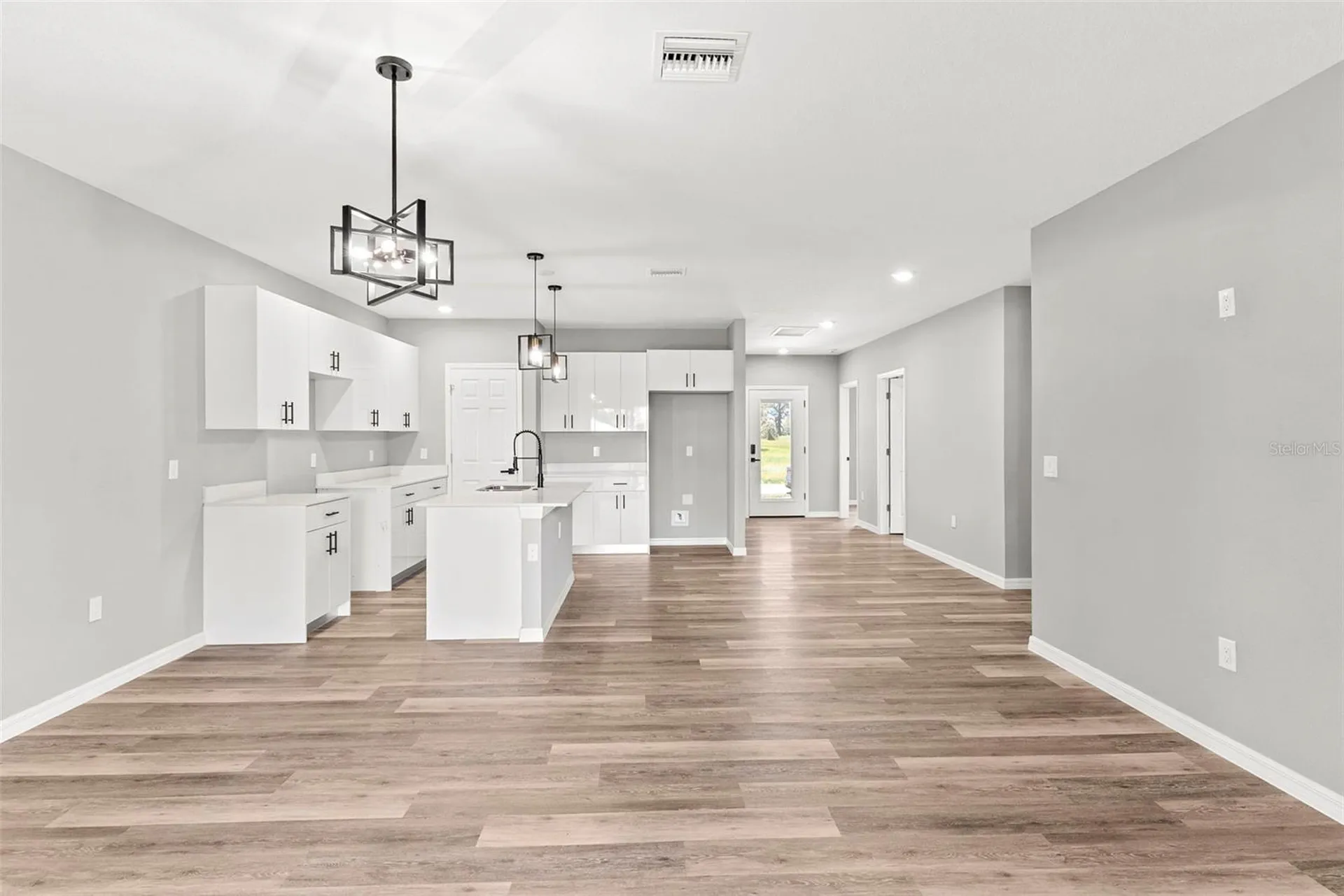 110 Friendly Circle Sebring FL 33876