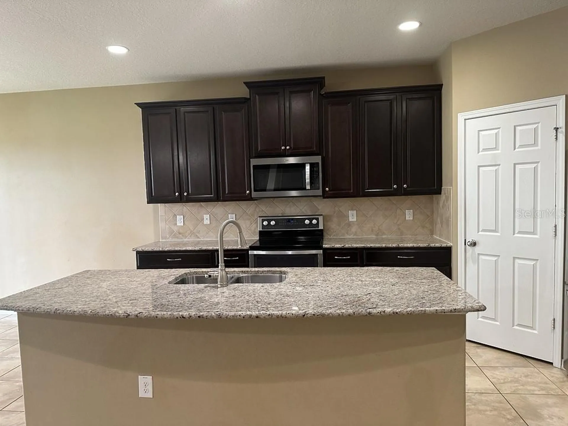 3034 Winglewood Circle Lutz FL 33558