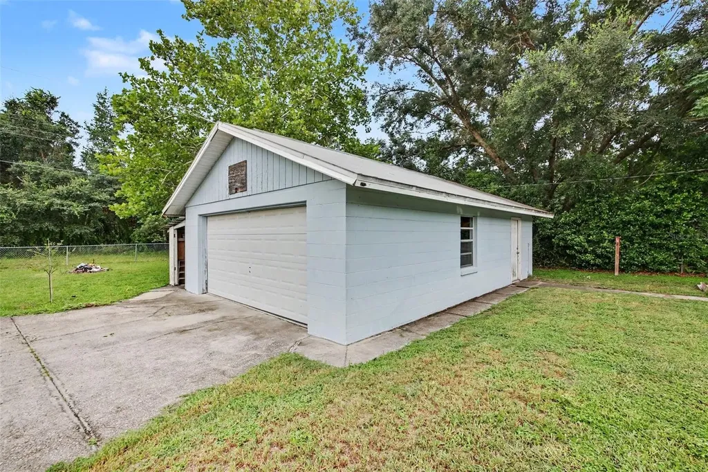 231 1st Street Chuluota FL 32766
