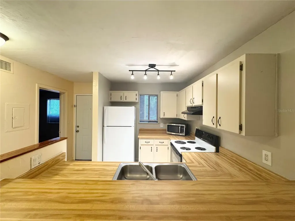 109 SE 16th Avenue Gainesville FL 32601