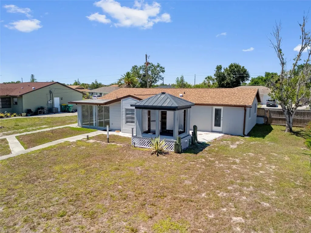 10517 Greenway Avenue Englewood FL 34224