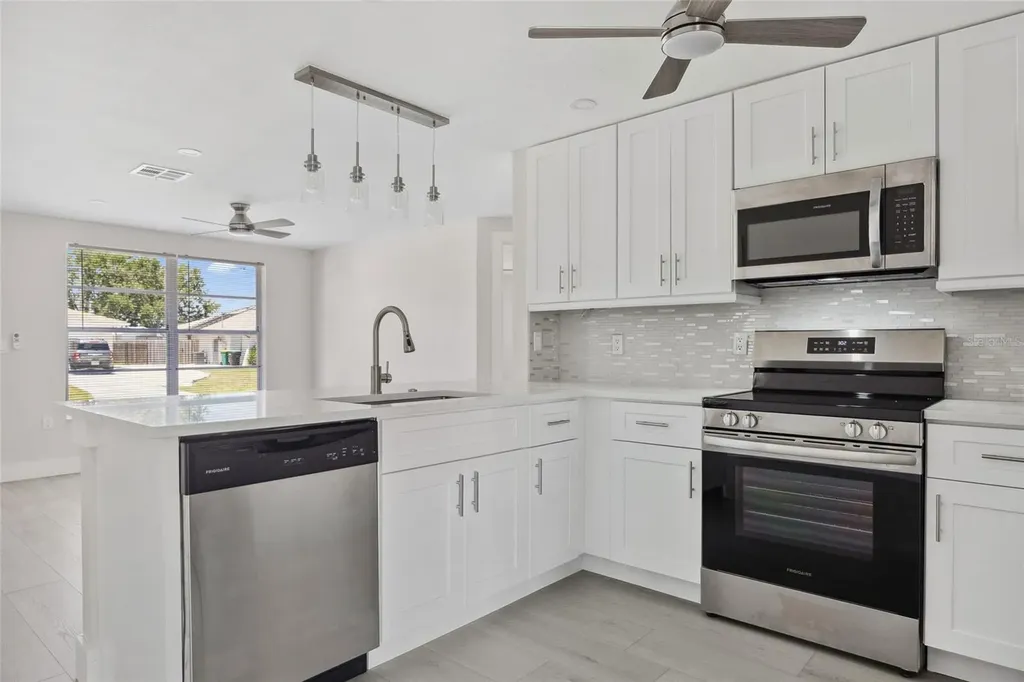 10517 Greenway Avenue Englewood FL 34224