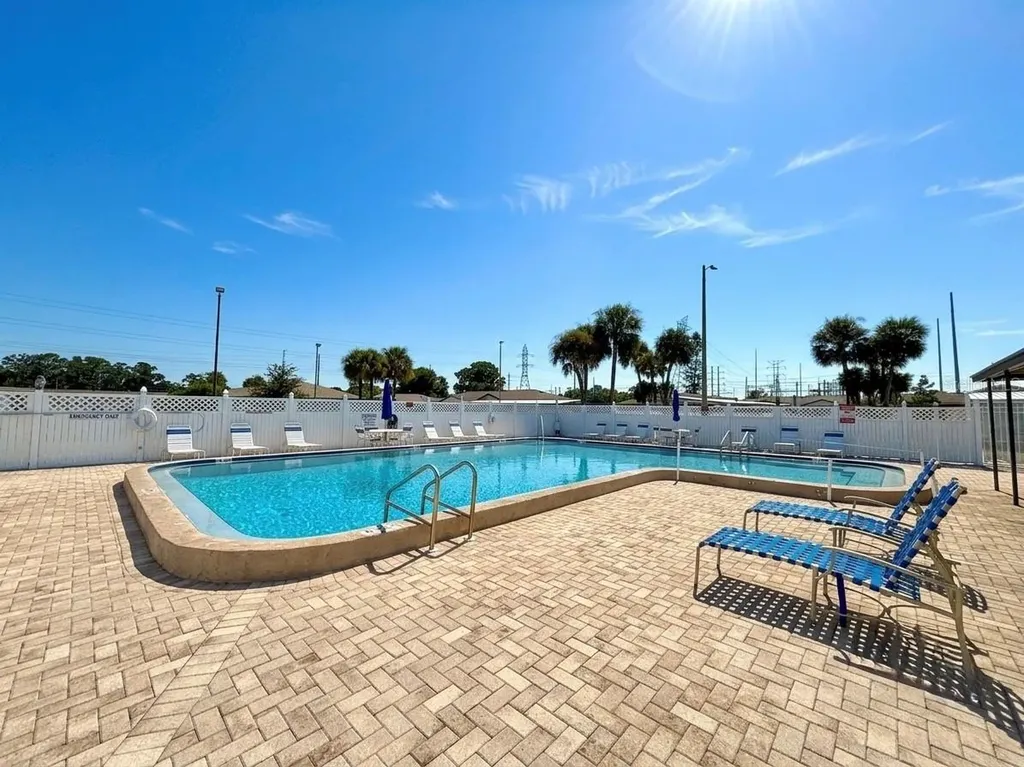 24862 Us Highway 19 N Clearwater FL 33763