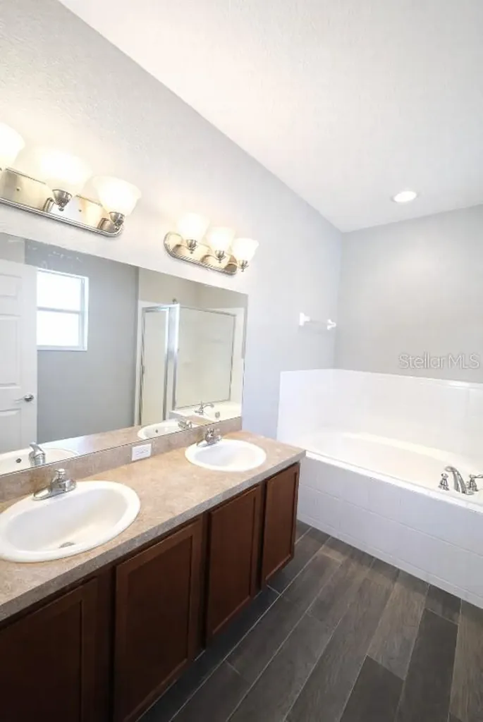 1192 Normandy Winter Haven FL 33880