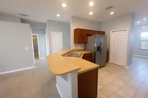 1192 Normandy Winter Haven FL 33880