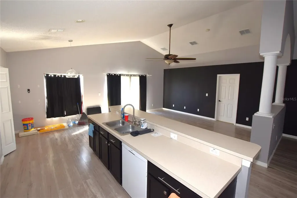 500 Lake Charles Drive Davenport FL 33837