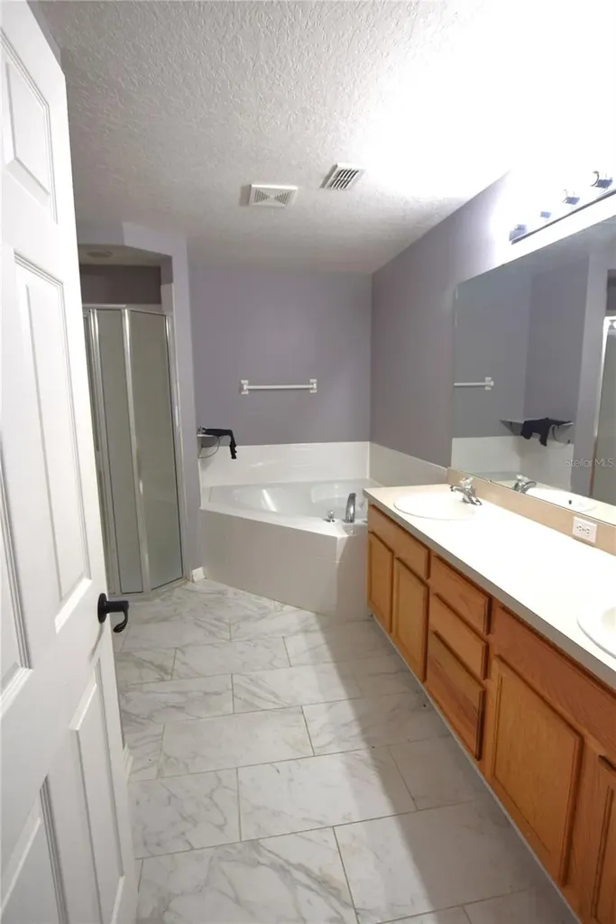 500 Lake Charles Drive Davenport FL 33837